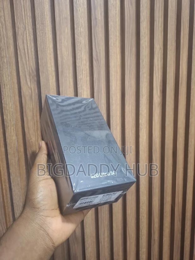 New Samsung Galaxy S20 Ultra 5G 128 GB Black photo 2