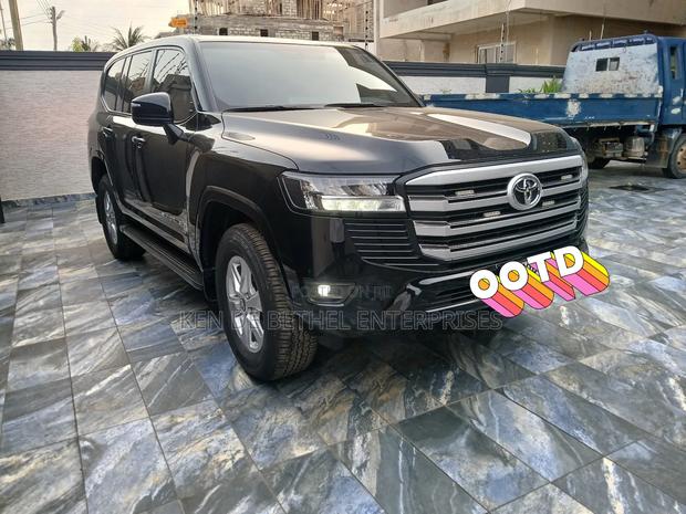 Toyota Land Cruiser 2025 Black photo 2