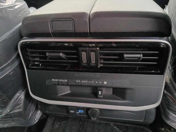 Toyota Land Cruiser 2025 Black photo 9