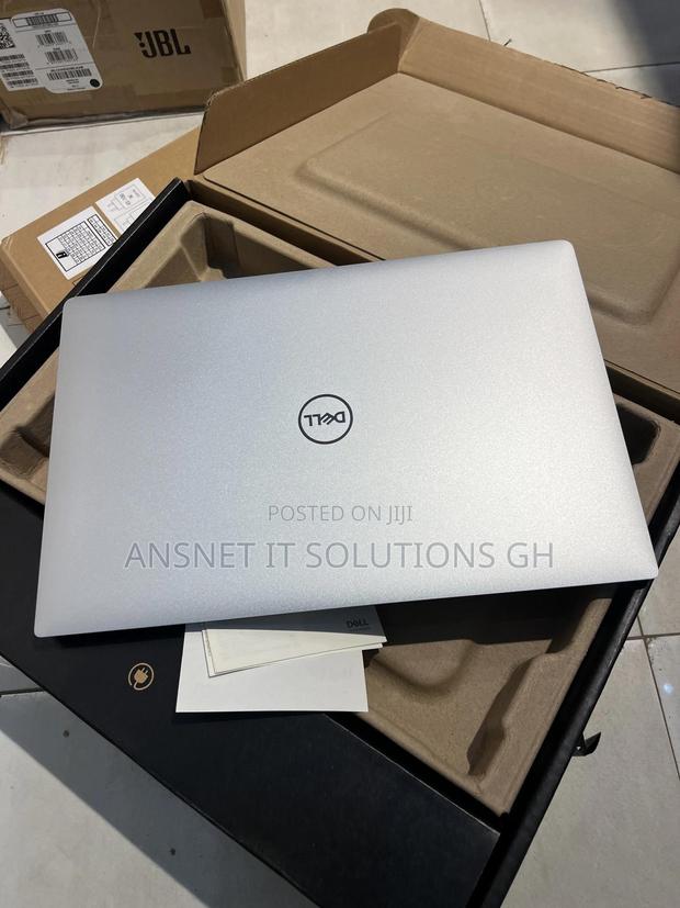 New Laptop Dell XPS 15 32GB Intel Core I7 SSD 512GB