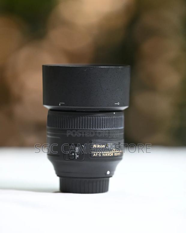 Nikon Nikorr Af-s 85mm F1.8 photo 2
