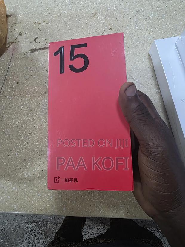 New OnePlus 15 256 GB Black · Photo 3
