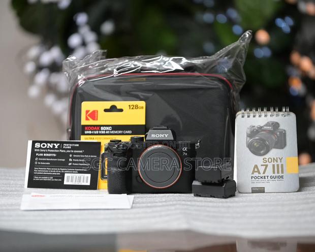Sony A7 Iii (Combo Package ) // 8 Months Warranty