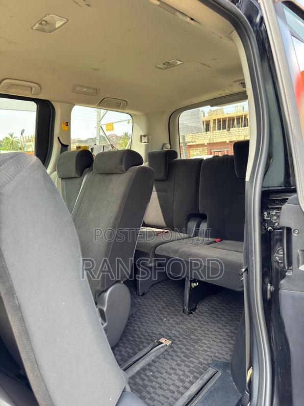 Toyota Voxy 2013 Black