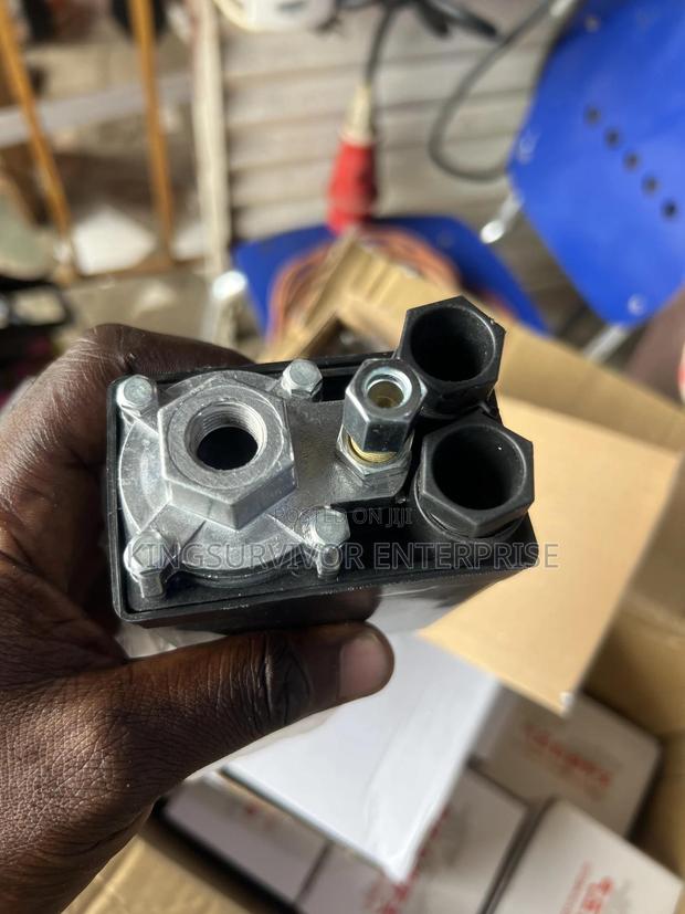 Compressor on and Off Switch photo 5