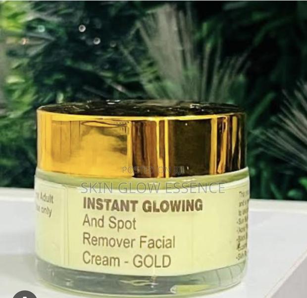 Instant Glowing Face Cream · Photo 1