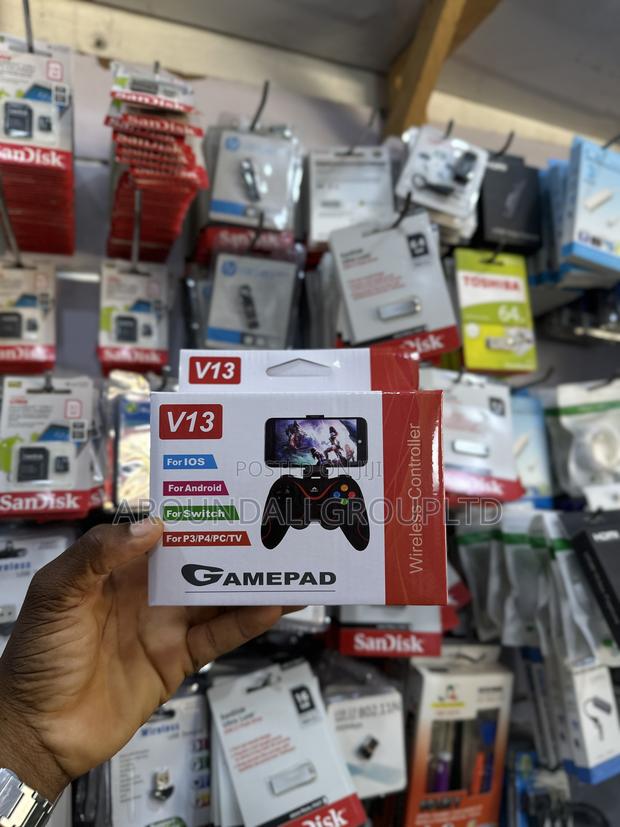 V13 Game Pad