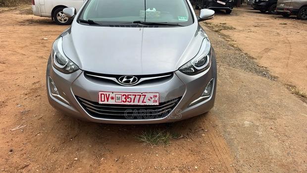 Hyundai Elantra Limited 4dr Sedan (1.8L 4cyl 6A) 2015 Silver