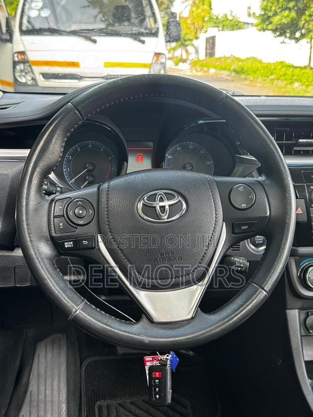 Toyota Corolla S Plus 4dr Sedan (1.8L 4cyl CVT) 2015 Gray