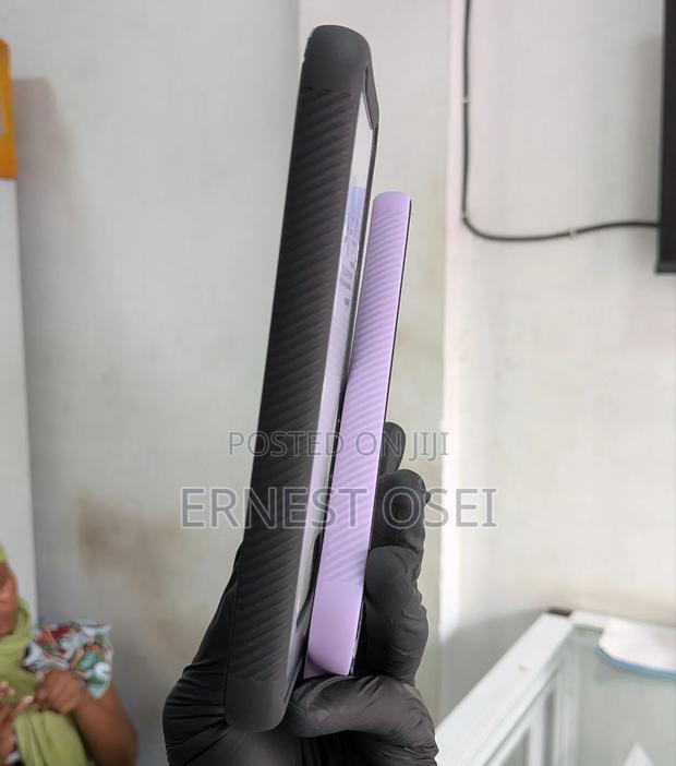Google Pixel 9a 360 Case · Photo 4