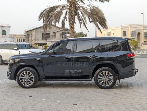 Toyota Land Cruiser 3.5 Petrol 4WD 2022 Black