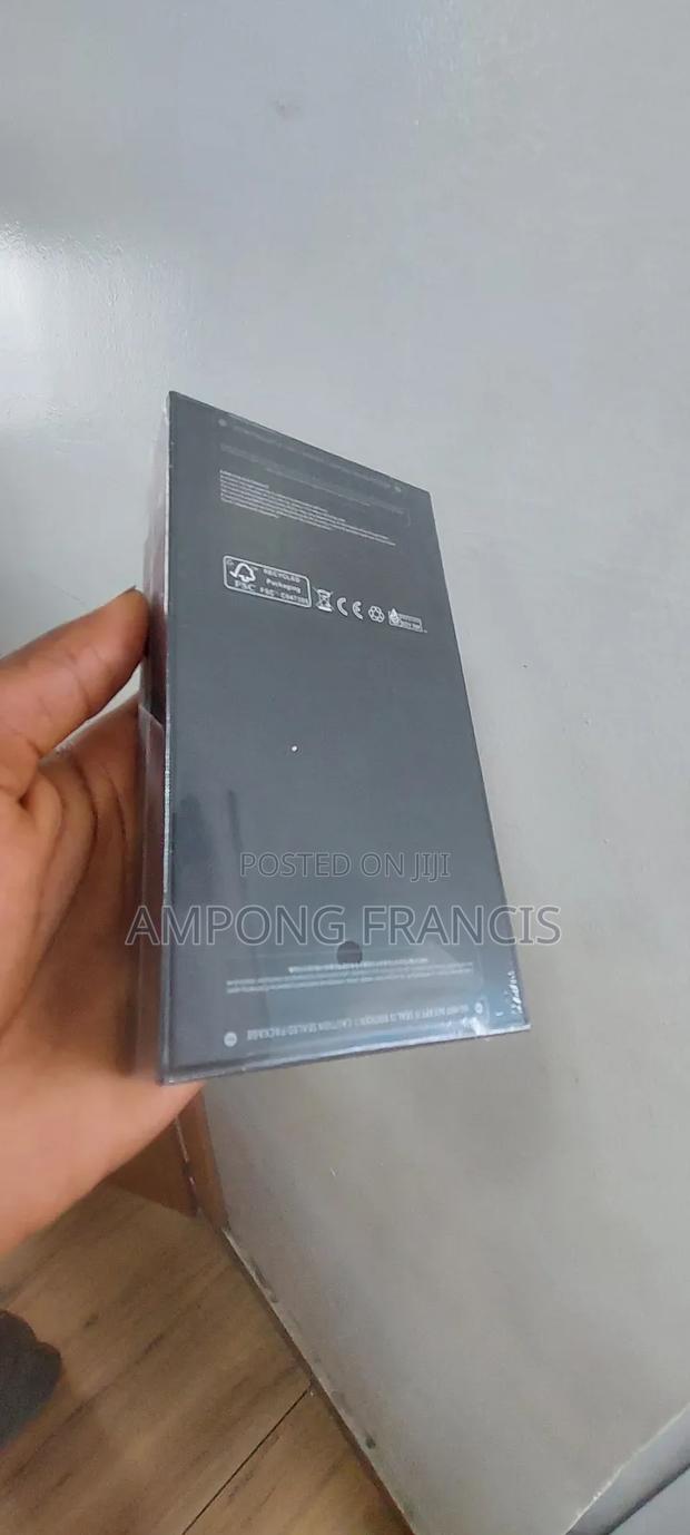 New Samsung Galaxy S24 Ultra 256 GB · Photo 4