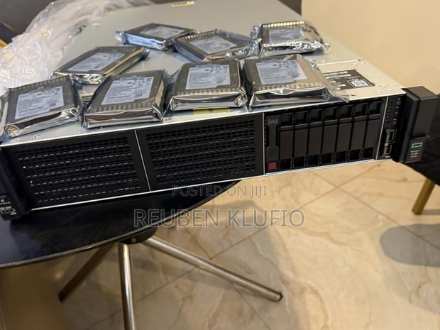 New Server HP ProLiant DL 380 G10 4210R 32GB Intel Xeon HDD+SSD 1T · Photo 3