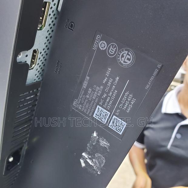 Dell 27” QHD Wide 1440p Ultrasharp Ips Monitor photo 4