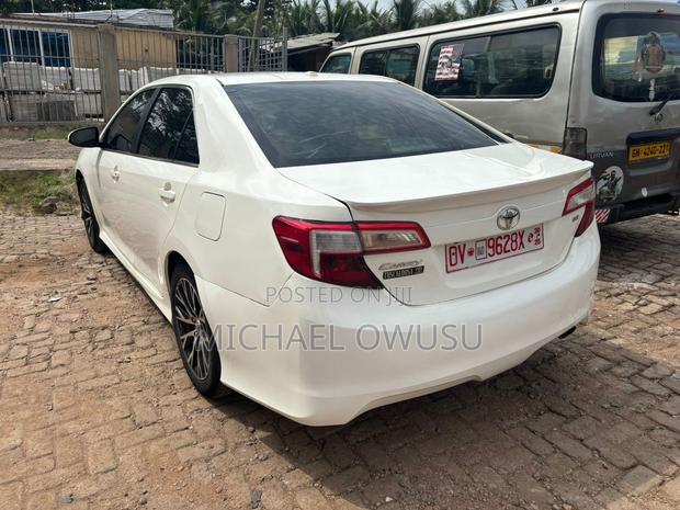 Toyota Camry 2014 White