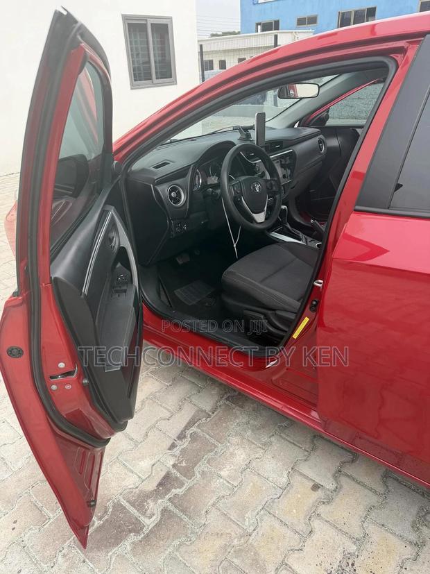Toyota Corolla L 4dr Sedan (1.8L 4cyl CVT) 2017 Red photo 7