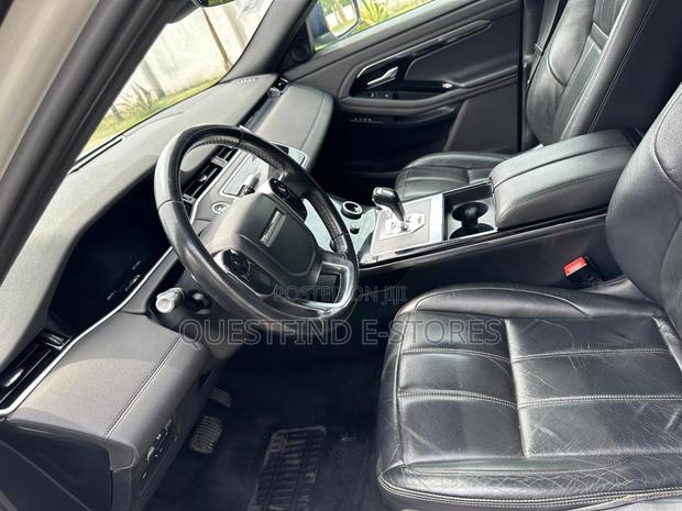 Land Rover Range Rover Evoque R-Dynamic SE AWD 2020 White photo 3