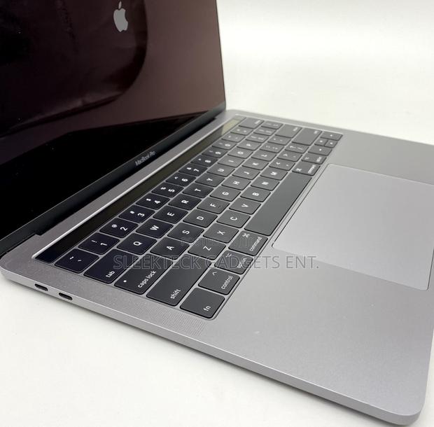 Laptop Apple MacBook Pro 2017 8GB Intel Core I5 SSD 256GB photo 7
