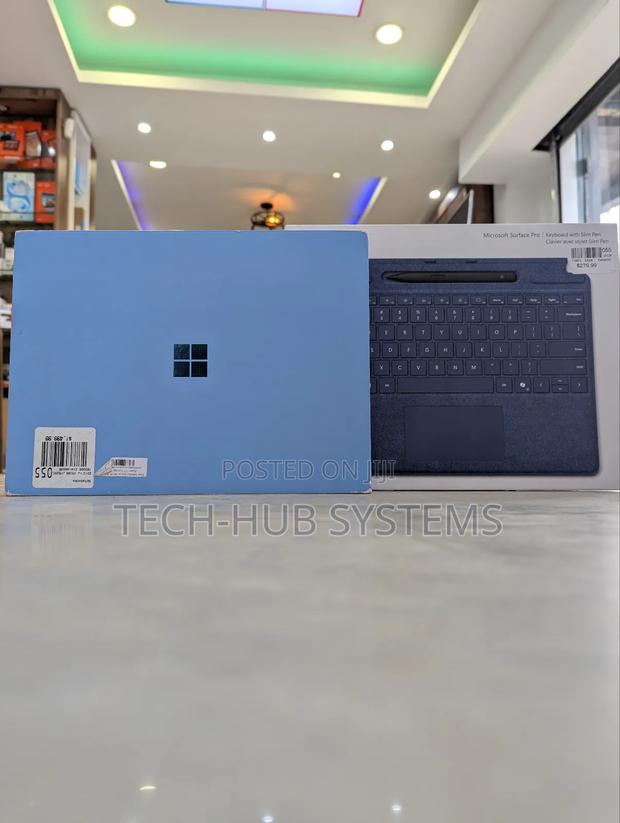 New Microsoft Surface Pro 11th Edition, a Copilot+ PC 16GB SSD 512GB photo 2