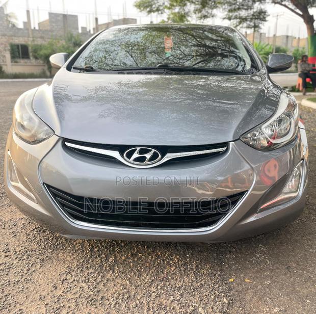 Hyundai Elantra 2015 Silver