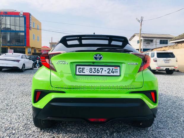 Toyota C-HR 2022 photo 7