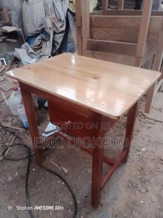 Cute Office Table · Photo 4