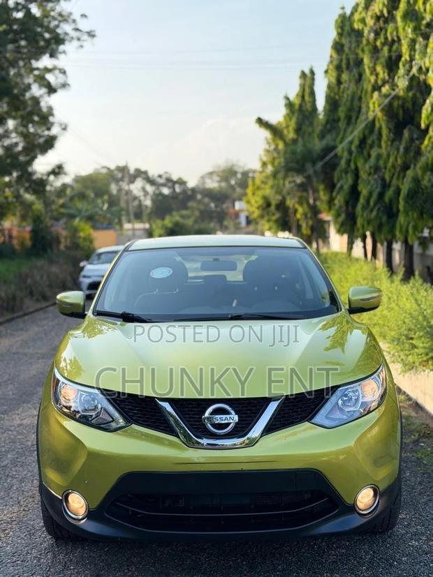 Nissan Qashqai 2018 Green