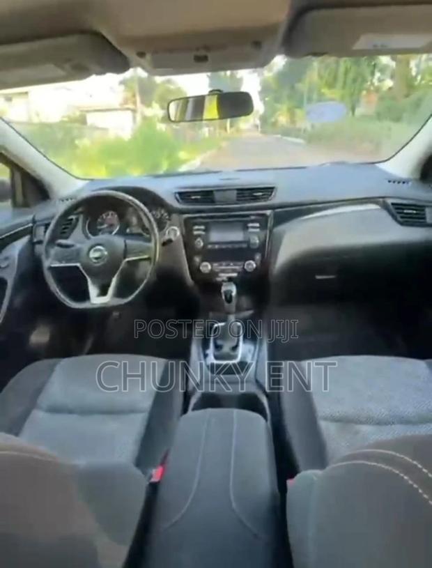 Nissan Qashqai 2018 Green