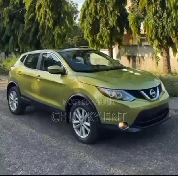 Nissan Qashqai 2018 Green