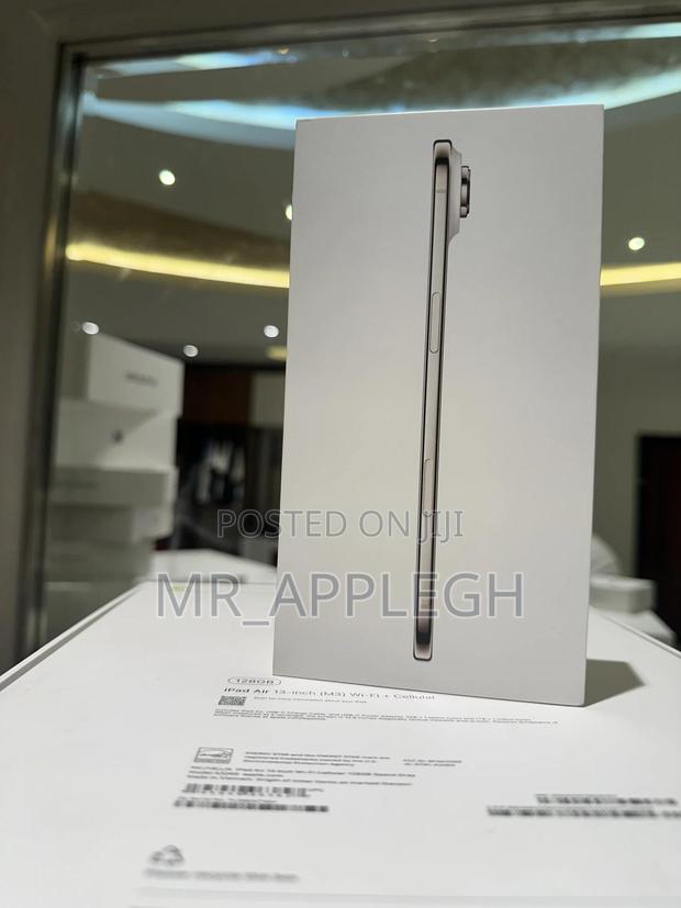 New Apple iPhone Air 256 GB Gold photo 2