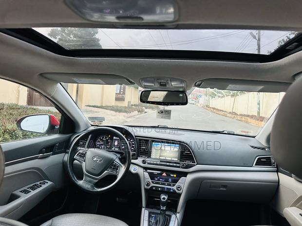 Hyundai Elantra Limited 2018 Red