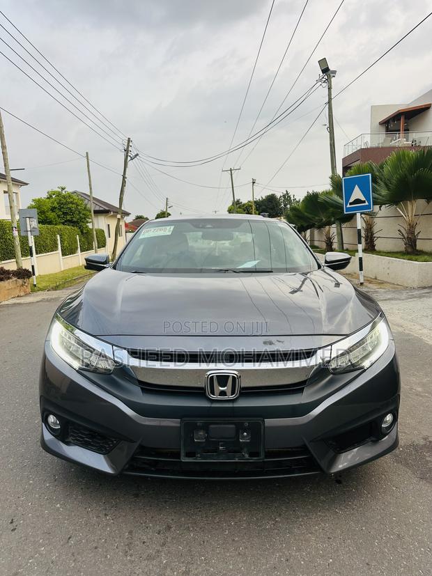 Honda Civic Sport Touring 4dr Hatchback (1.5L 4cyl) 2017 Gray