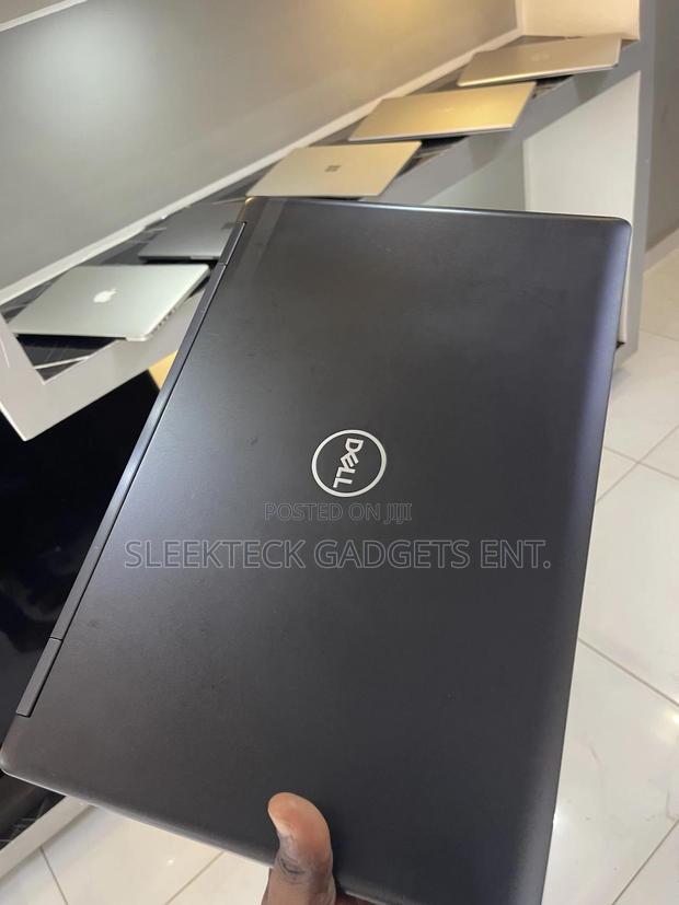 Laptop Dell Latitude 5590 16GB Intel Core i7 SSD 512GB photo 3