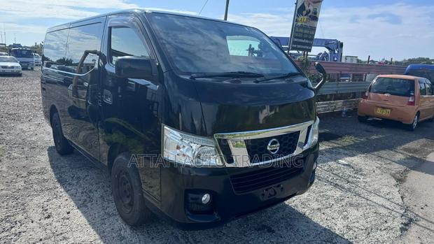Nissan Caravan (Urvan) 2010 Black