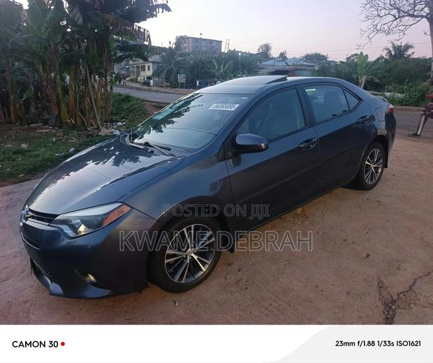 Toyota Corolla 2016 Gray
