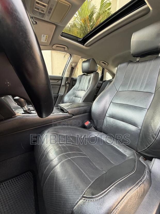 Honda Accord EX-L (1.5L 4cyl Turbo CVT) 2019 Black