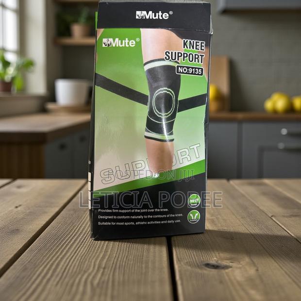 Athletic Knee Support Pad For Gym, Running & Training