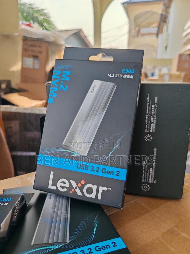Lexar E300 M.2 Enclosure · Photo 3