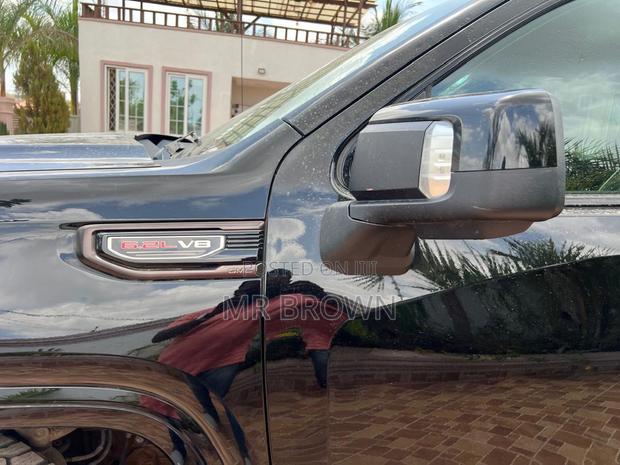 GMC Sierra 2023 Black