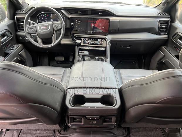 GMC Sierra 2023 Black