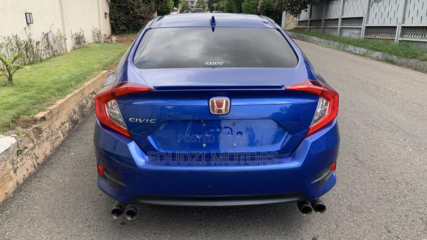 Honda Civic Touring 4dr Sedan (1.5L 4cyl) 2017 Blue