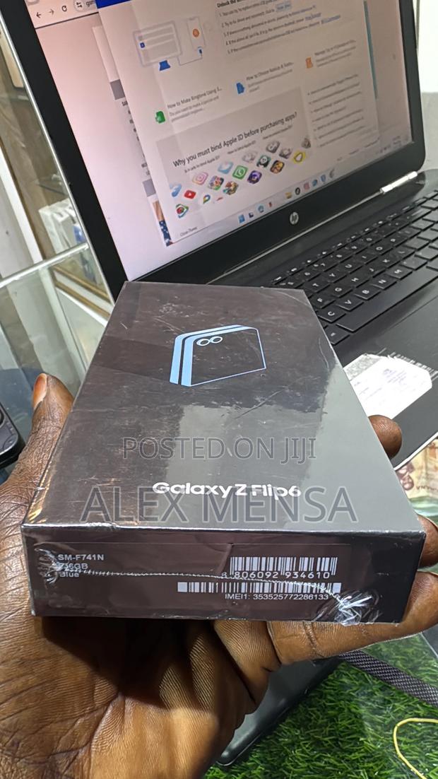 New Samsung Galaxy Z Flip6 256 GB Blue