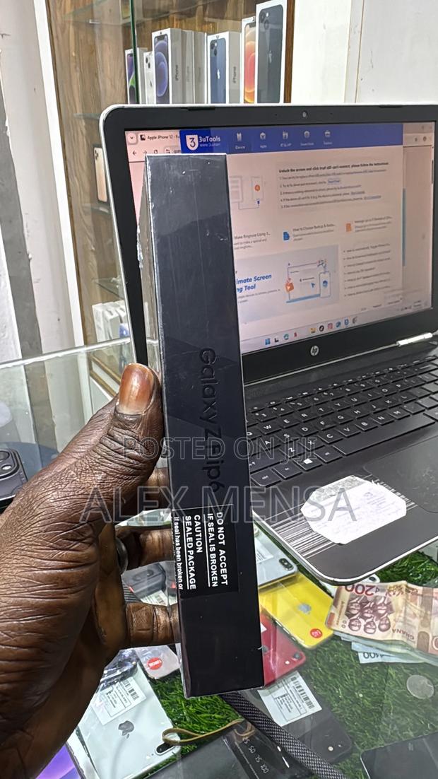 New Samsung Galaxy Z Flip6 256 GB Blue