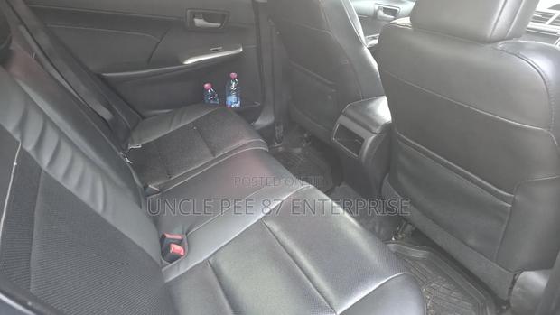 Toyota Camry XLE 4dr Sedan (2.5L 4cyl 6A) 2014 White photo 6