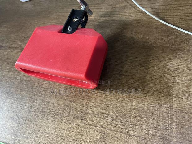 Red Cowbell · Photo 4