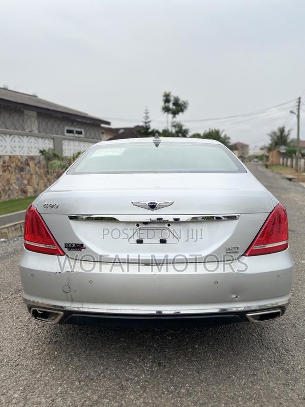 Genesis G90 2017 Silver