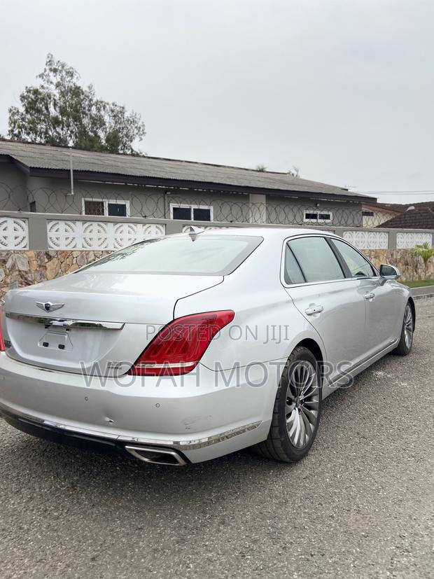 Genesis G90 2017 Silver