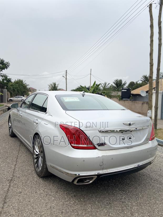 Genesis G90 2017 Silver
