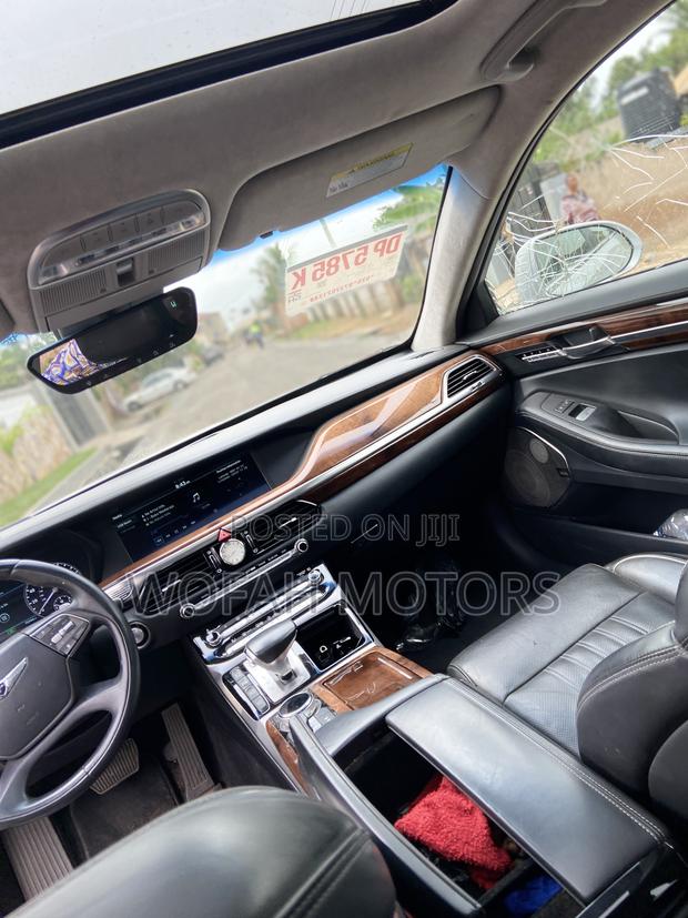 Genesis G90 2017 Silver