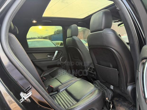 Land Rover Discovery Sport S 2020 Black